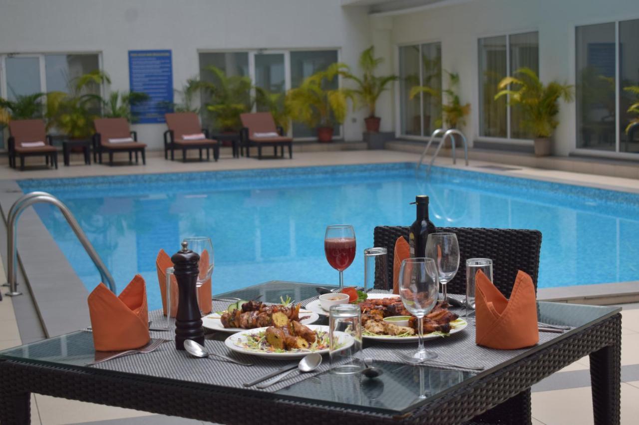 Starlit Suites Kochi Kültér fotó