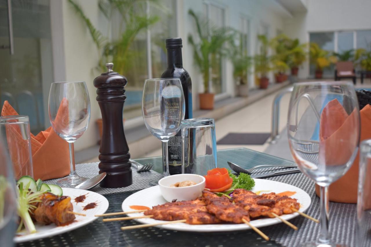 Starlit Suites Kochi Kültér fotó