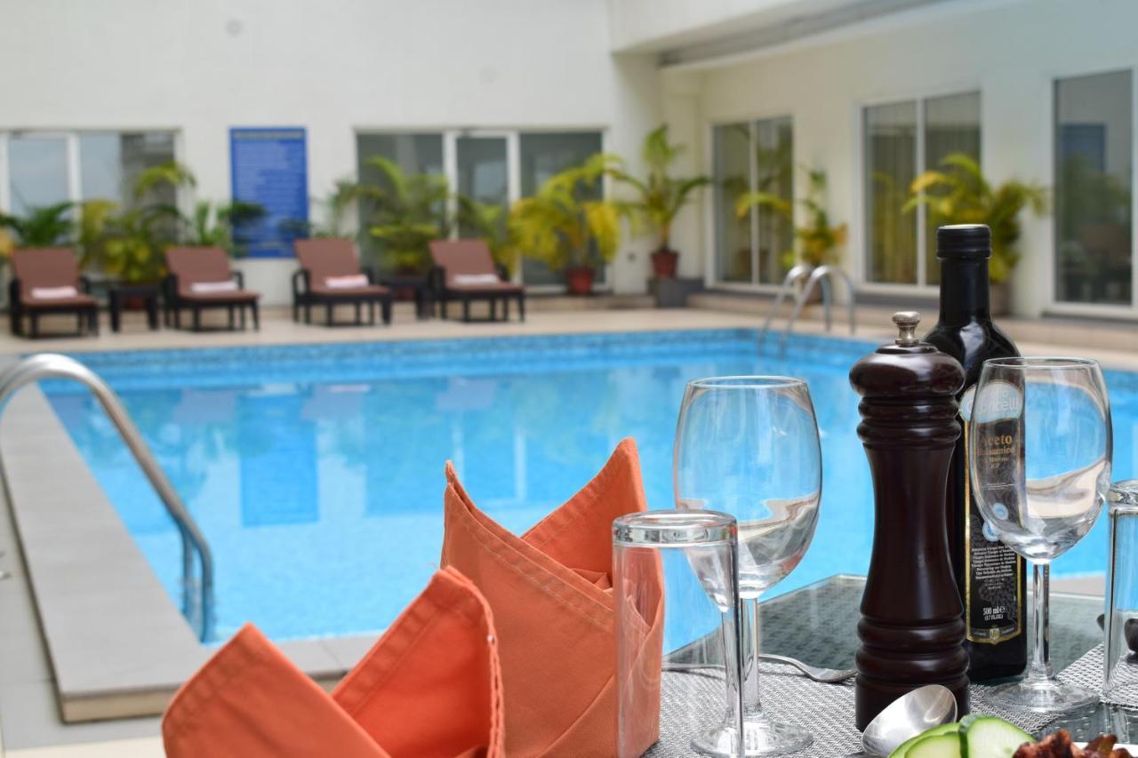 Starlit Suites Kochi Kültér fotó